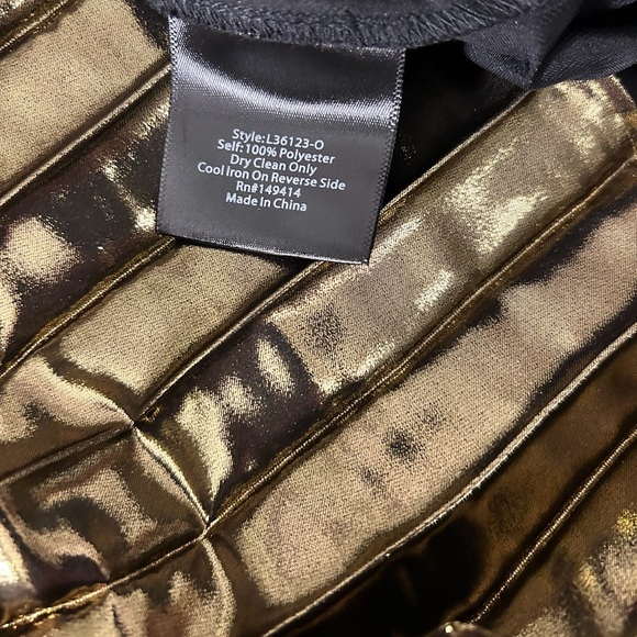 Johnny Was Golden Gem Pleated Midi Dress Size XS New Metallic Holiday Party - Picture 11 of 11